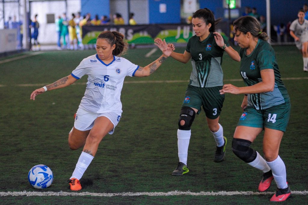 Atleta Sergipana Brilha em Diversas Modalidades do Futebol Feminino e Atrai Olhares de Grandes Equipes Nacionais