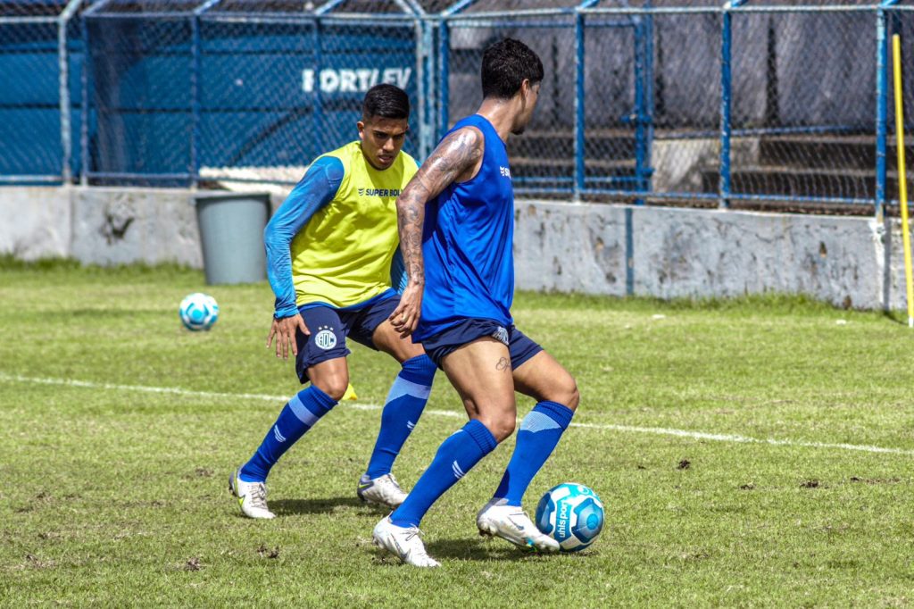 Confiança encerra preparação para partida decisiva contra o Floresta* Confiança encerra preparação para partida decisiva contra o Floresta*