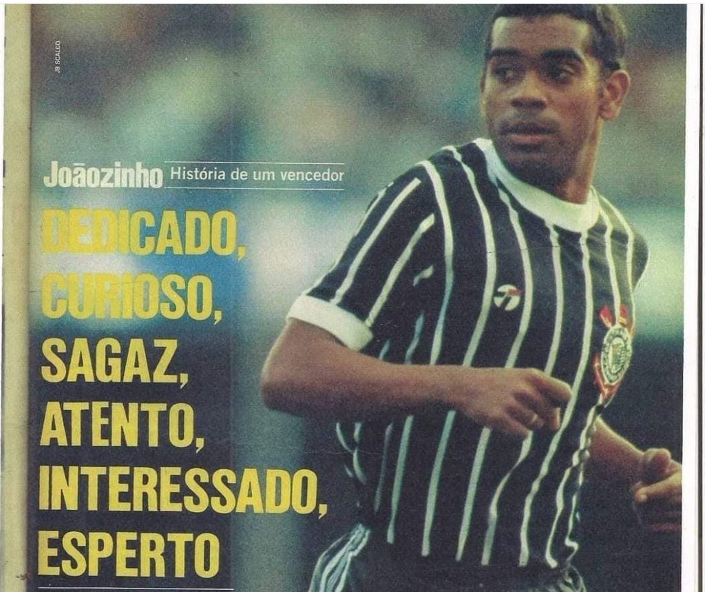 Joãzinho da Mangueira elogia experiência única no Corinthians: ‘Uma torcida apaixonada