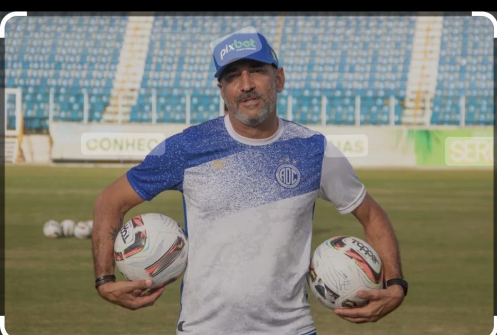 Técnico Vinicius Eutrópio assume o controle e leva o Tacuary do Paraguai da lanterna à oitava posição