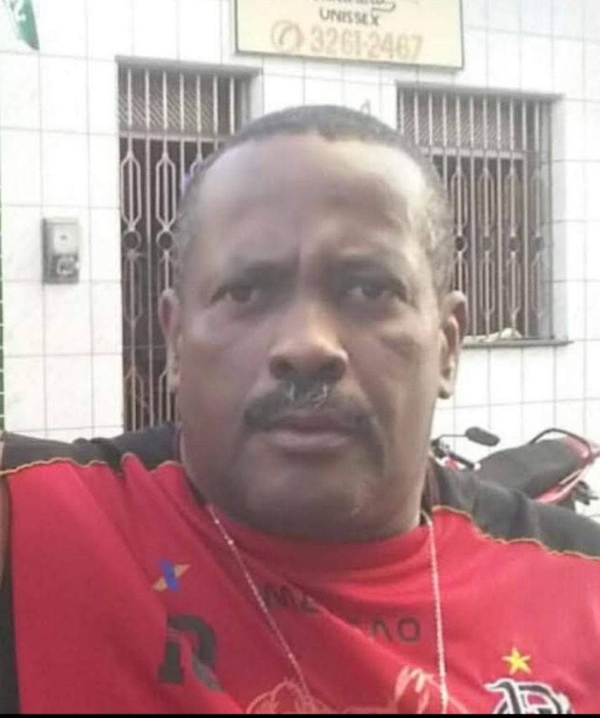 Ícone do Confiança, zagueiro Anselmo comemora 57 Anos: Uma jornada de talento e amizades no mundo do futebol