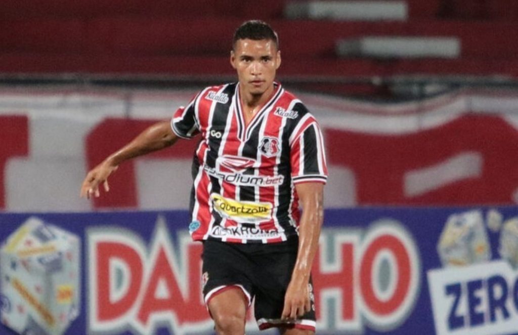 André Lima: Rumores de transferência agitam mercado entre Confiança e Santa Cruz