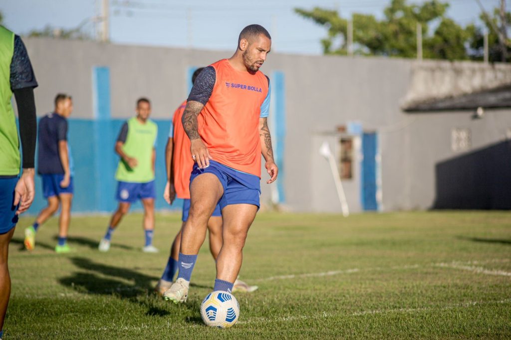 Confiança treina em dois períodos e inicia mais uma semana de pré-temporada