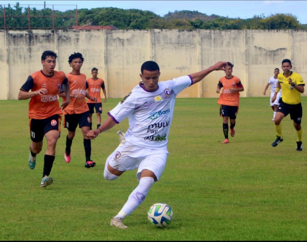 Falcon atropela Delrey por 4 a 0 e avança à final do Sergipão Sub-17