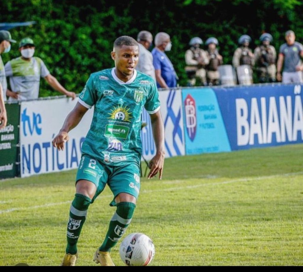 Olímpico contrata lateral-direito para o Campeonato Estadual