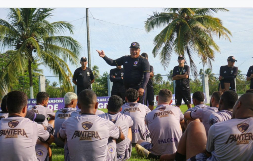 Foco e dedicação: Falcon intensifica treinos visando estreia no Campeonato Sergipano