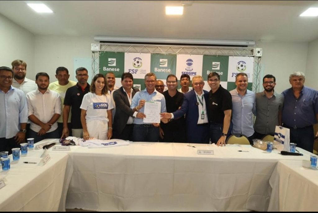 FSF participa de assinatura de patrocínio entre Governo e Banese para o futebol sergipano