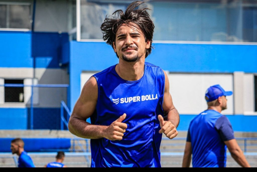 Confiança faz último treino antes de decisão contra o Itabaiana