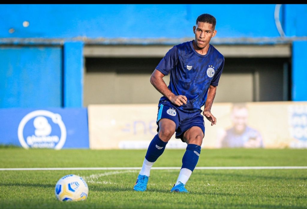 Confiança volta aos treinos para enfrentar o Sergipe