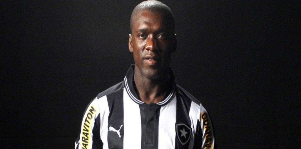 Seedorf destaca a união promovida pelo futebol em evento no Batistão: “Nada melhor para unir as pessoas”