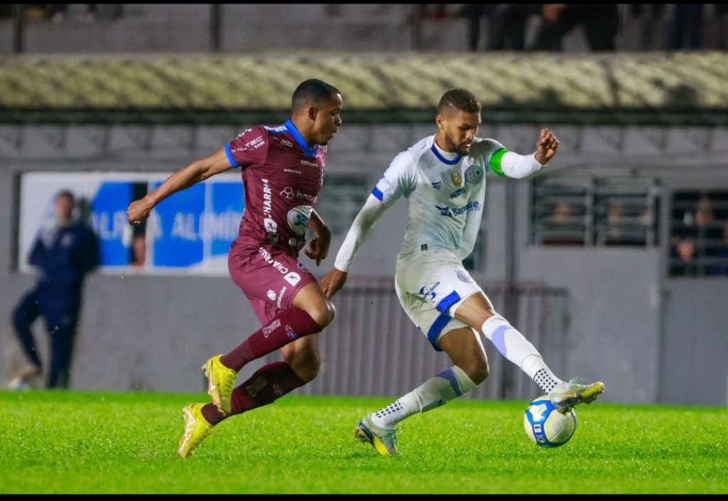 Caxias derrota Confiança e sai da zona de rebaixamento na Série C