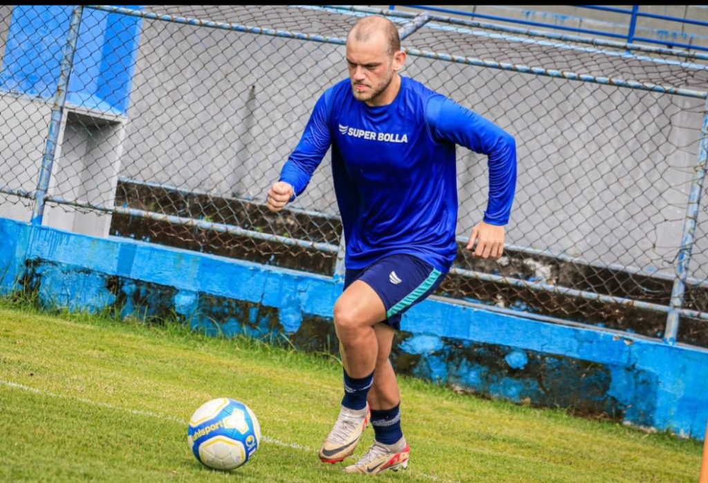 Confiança finaliza preparação para enfrentar o São Bernardo