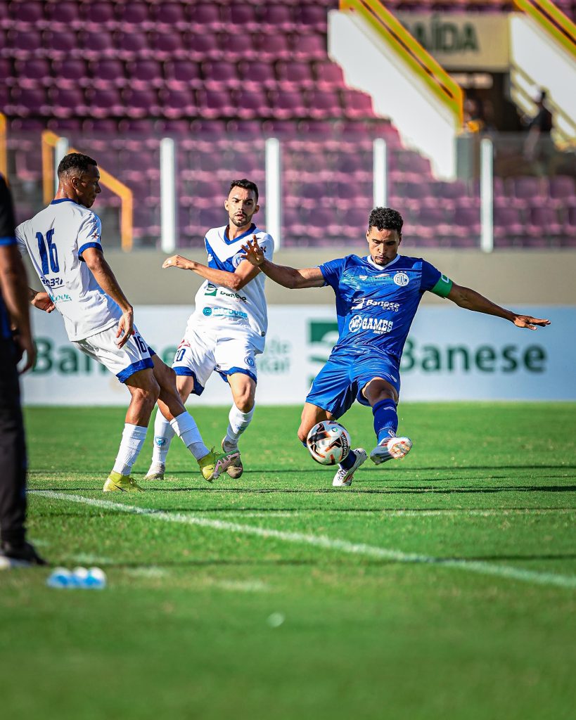 DRAGÃO MOSTRA FORÇA: Confiança vira sobre o Carmópolis e mantém 100% no Sergipano