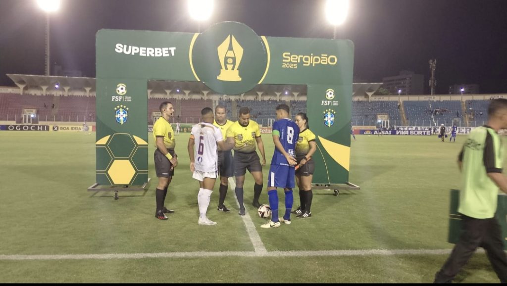 Dragão ruge alto: Confiança vence Falcon por 3 a 1 e retoma liderança do Sergipano