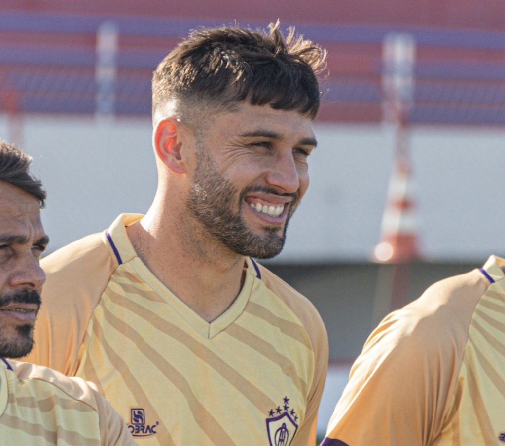 Carlos Coppetti inicia treinamento no Tricolor