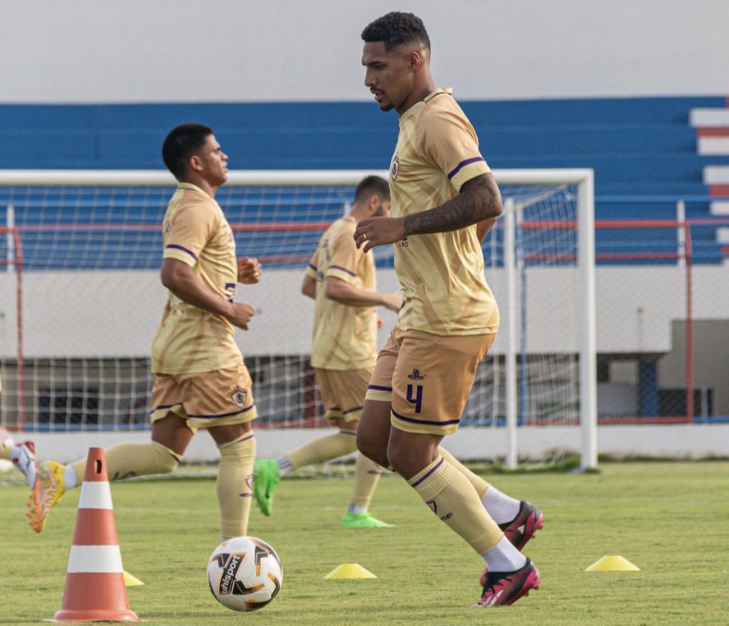 Com reforço na lateral, Tremendão encara o Barra no Mendonção pela 9ª rodada