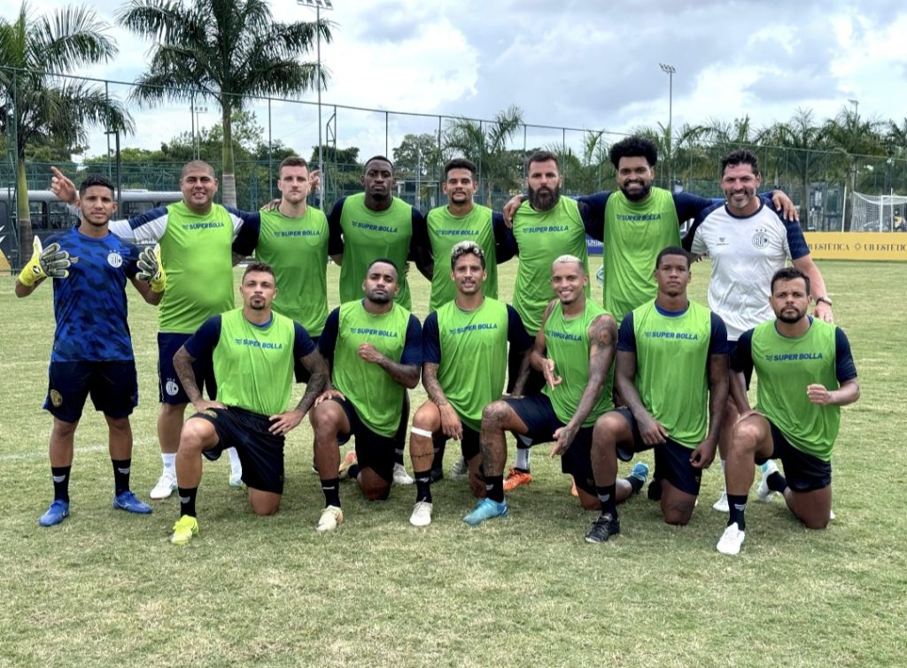 No CT do Retrô, Confiança faz último treino antes de enfrentar o Náutico