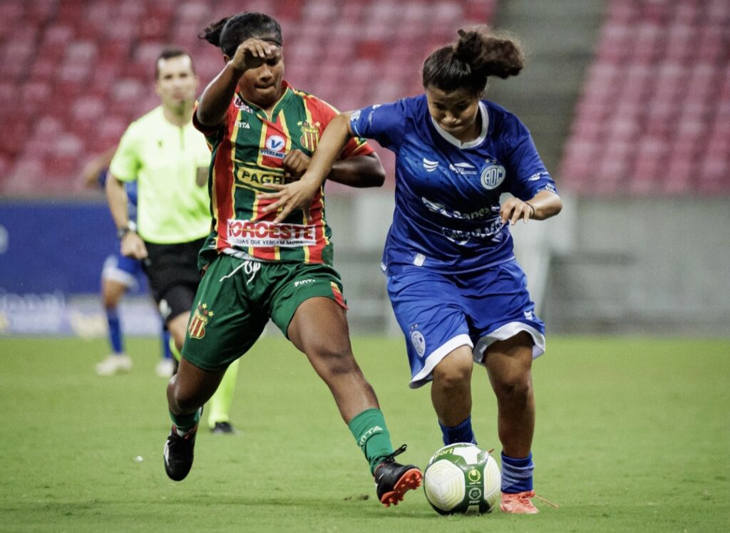 Confiança perde na estreia da Copa Maria Bonita; auxiliar Matheus Alexandre comanda equipe na ausência de Eliatriz Almeida