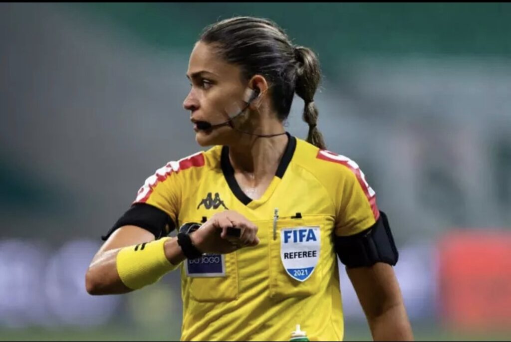 Árbitra da FSF vai comandar partida entre as Seleções do Brasil e México