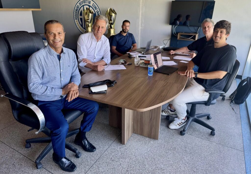 Empresários da LG2 chegam a Aracaju para acompanhar votação da SAF do Confiança