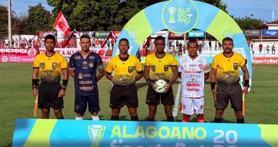 Darlisson marca e Penedense vence o Cruzeiro por 1 a 0 Darlisson marca e Penedense vence o Cruzeiro por 1 a 0
