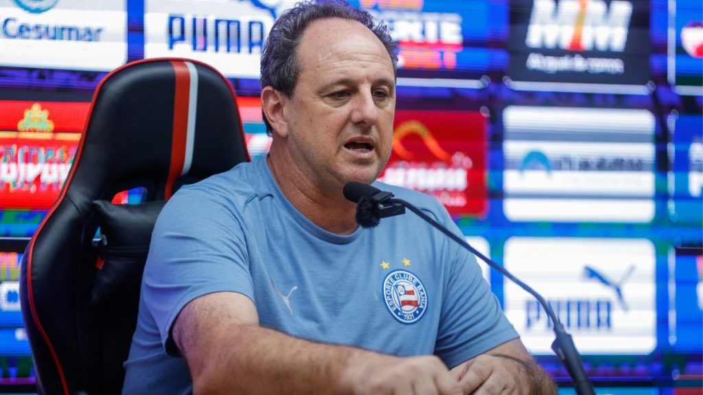 Rogério Ceni destaca rodagem do elenco do Bahia e exalta atuação de Erick Rogério Ceni destaca rodagem do elenco do Bahia e exalta atuação de Erick