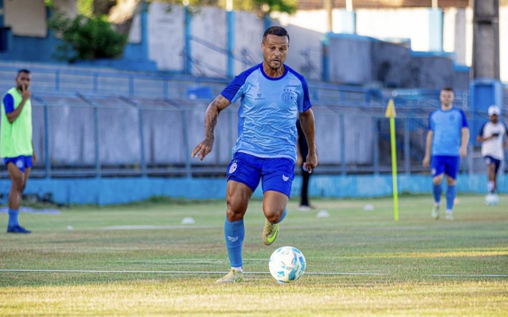 Confiança encerra pré-temporada e se prepara para estreia no Estadual