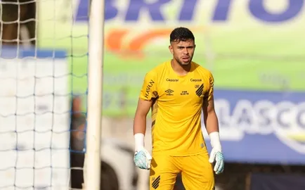 Athletico renova contrato de goleiro até 2028 Athletico renova contrato de goleiro até 2028