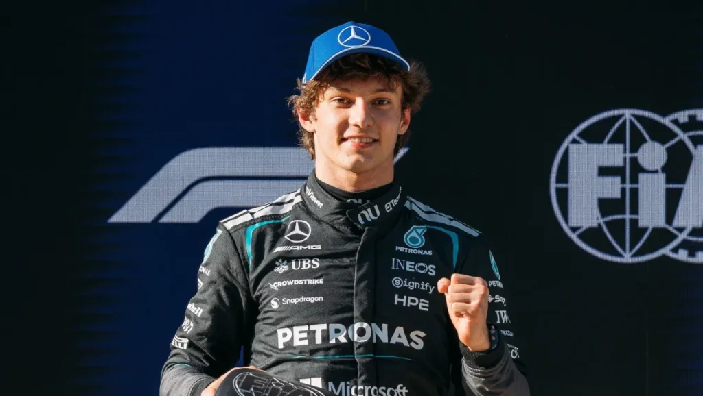 Antonelli é piloto mais jovem da história a conquistar pol Antonelli é piloto mais jovem da história a conquistar pol
