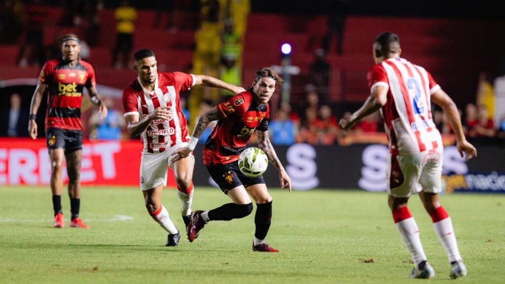 Hélio dos Anjos elogia Márcio Goiano, projeta clássico com o Sport e reafirma modelo de jogo do Náutico