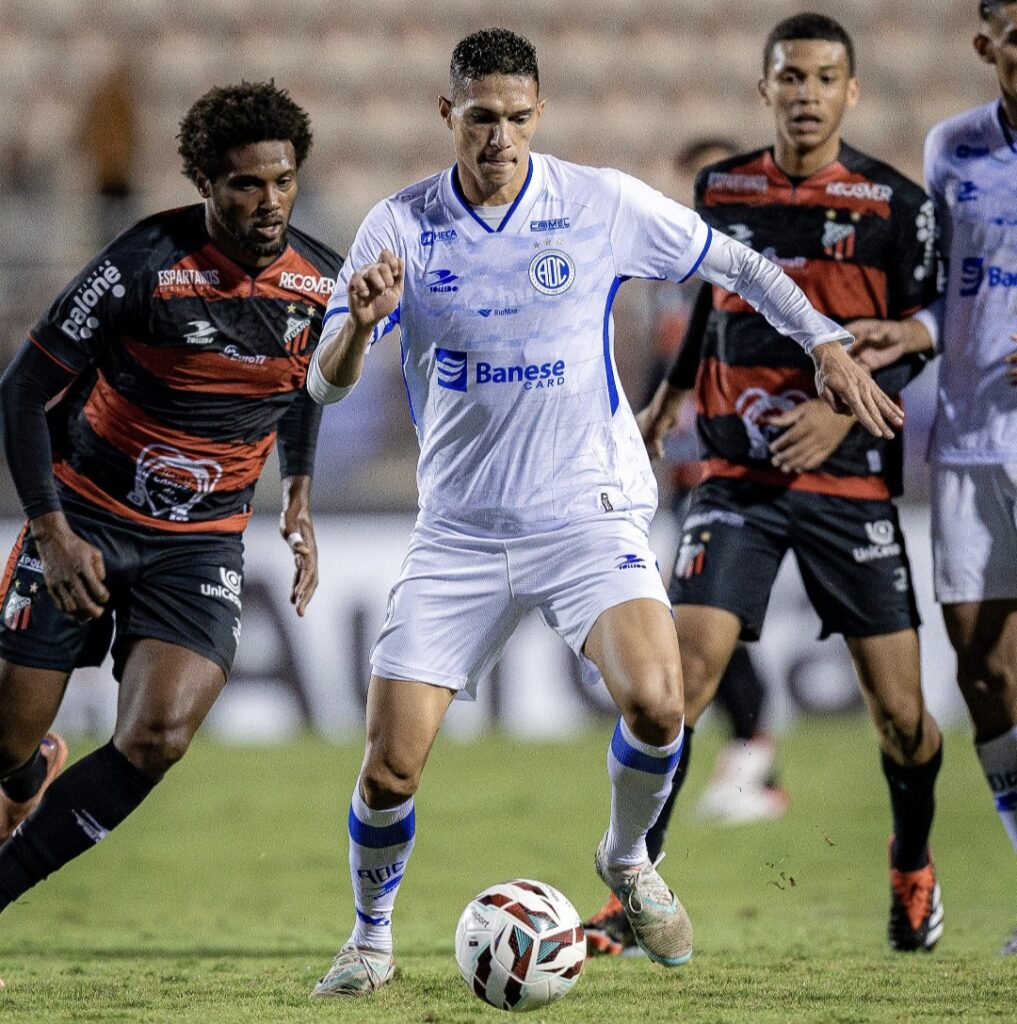 Ituano vence o Confiança, entra no G-8 e afunda Dragão na Série C Ituano vence o Confiança, entra no G-8 e afunda Dragão na Série C