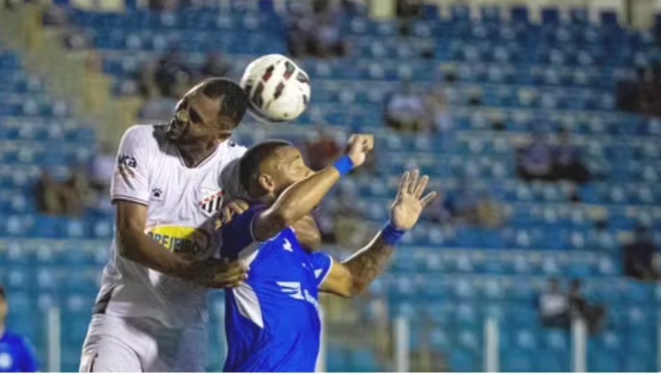 Anápolis vence no último minuto, rebaixa o Confiança e mantém esperança de permanência na Série C Anápolis vence no último minuto, rebaixa o Confiança e mantém esperança de permanência na Série C